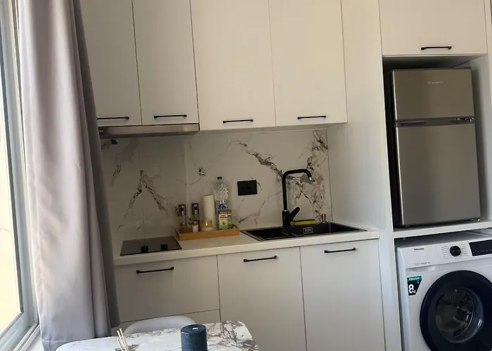 Ionian Escape * Sarandë